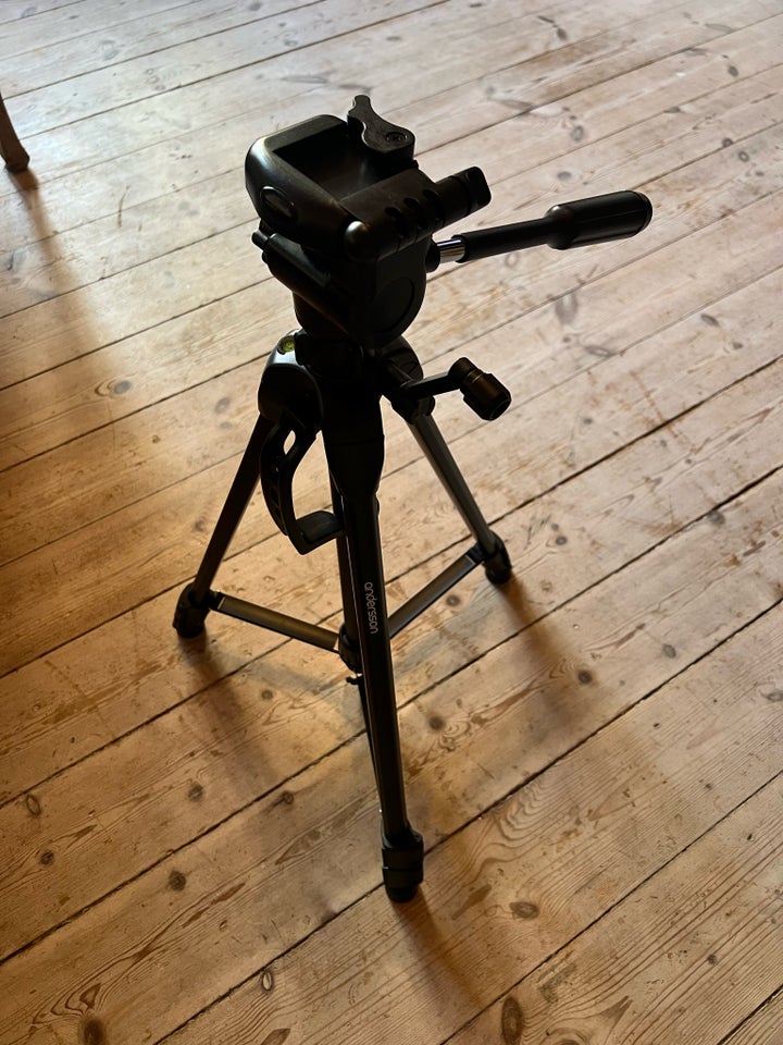 Andersson Tripod, Andersson