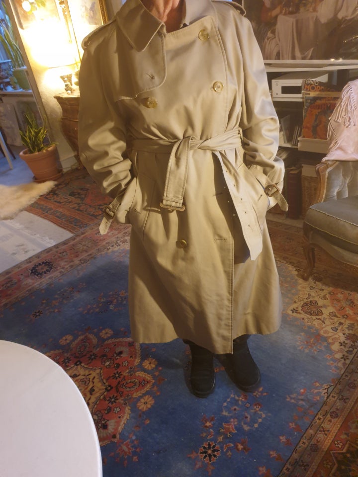 Trenchcoat, str. 40, Burberry