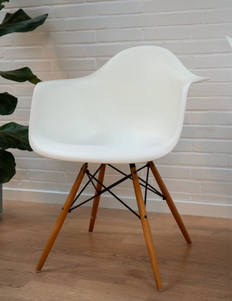 Spisebordsstol Eames