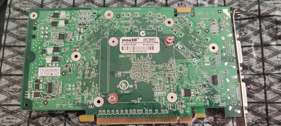 GF-7900-GS Inno3D Nvidia, 256 MB GB