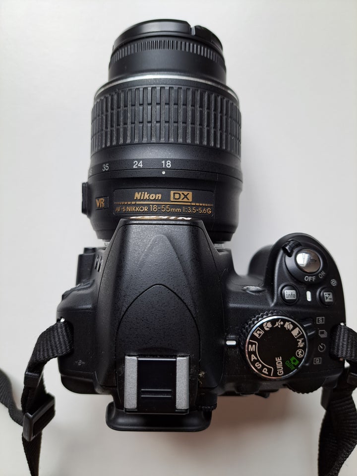 Nikon Nikon D3100, 14 megapixels,