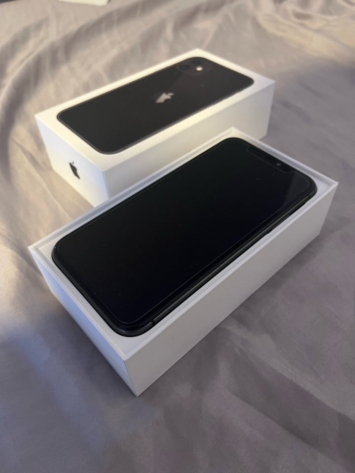 iPhone 11, 256 GB, sort