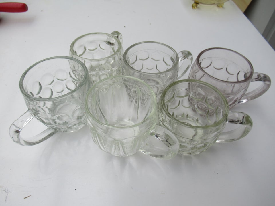 Glas vintage ølkrus presset