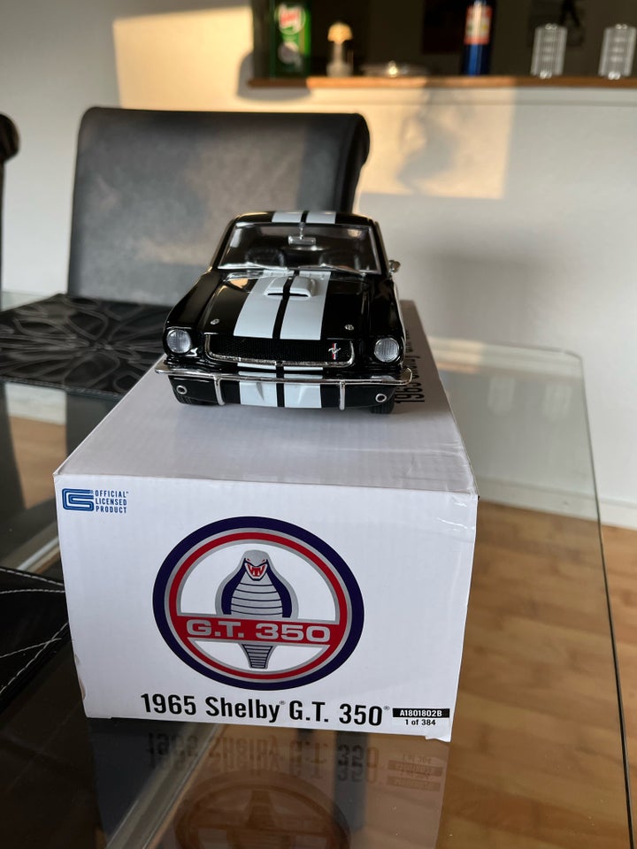 Modelbil Acme Ford Mustang skala