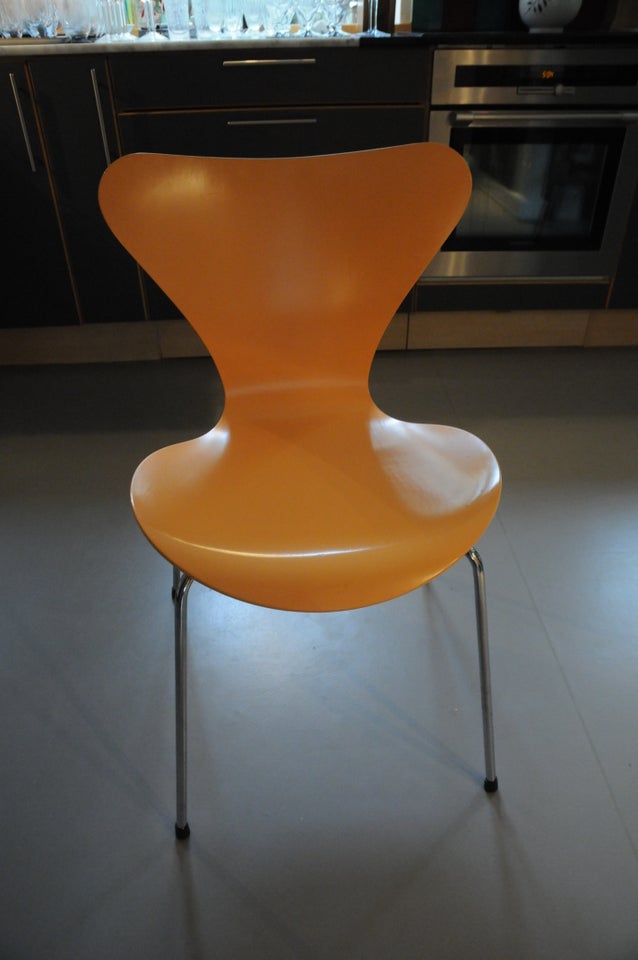 Arne Jacobsen, 3107,