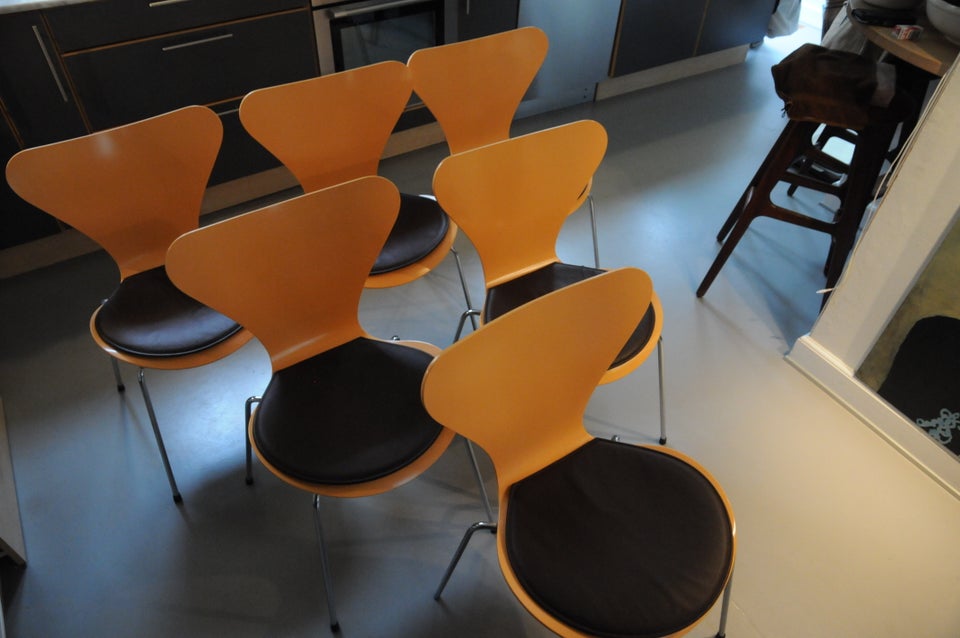 Arne Jacobsen, 3107,