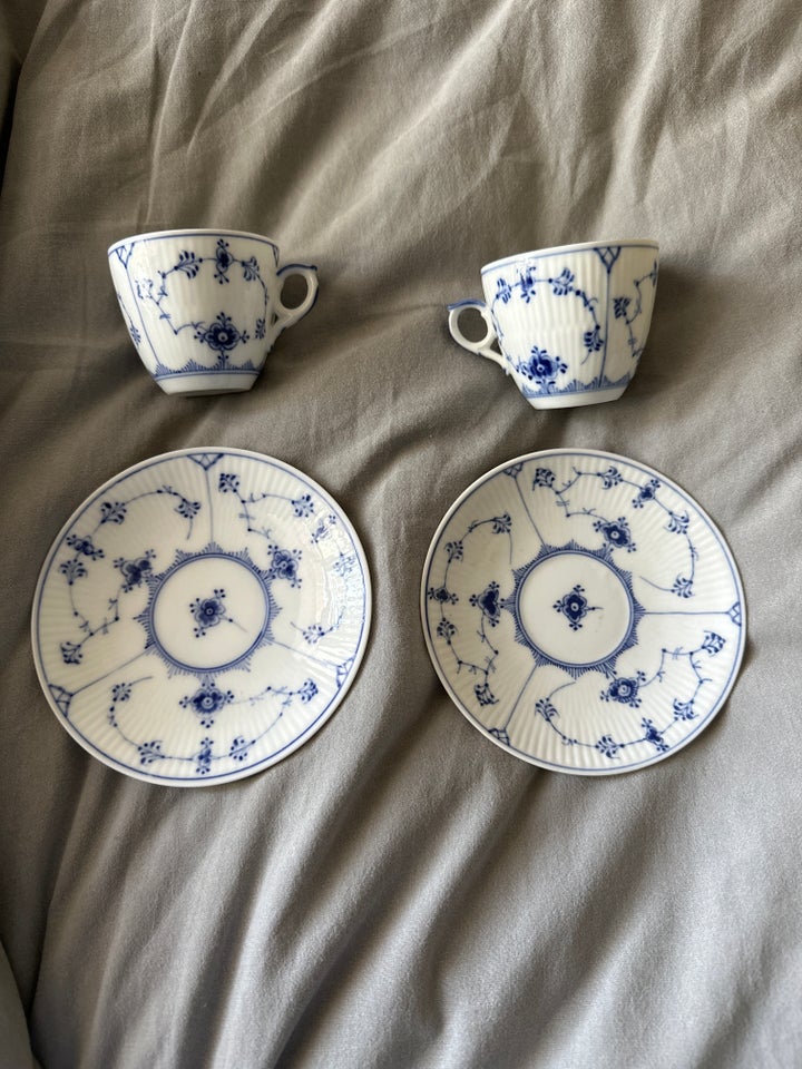 Porcelæn, Tekopper, Royal