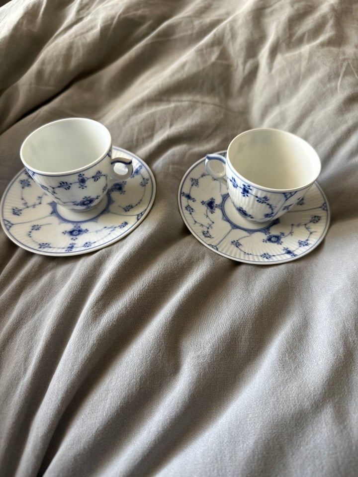 Porcelæn, Tekopper, Royal