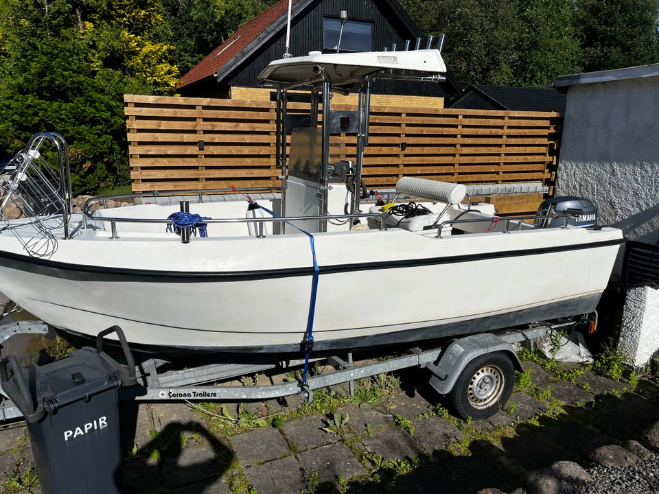 Salmo 542 Styrepultbåd årg 1997