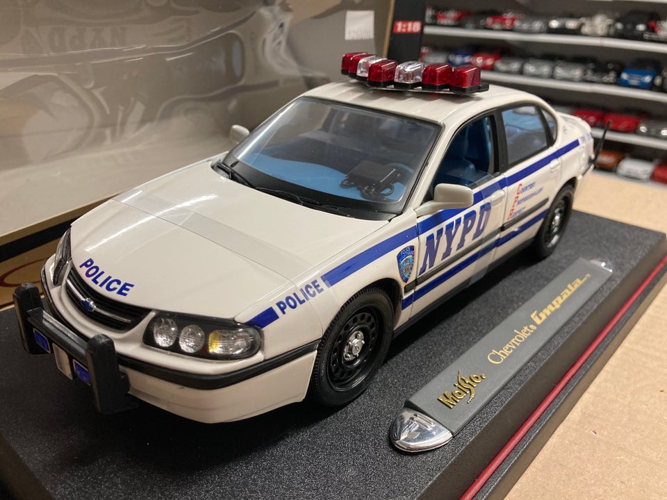 Modelbil Chevrolet Impala Police