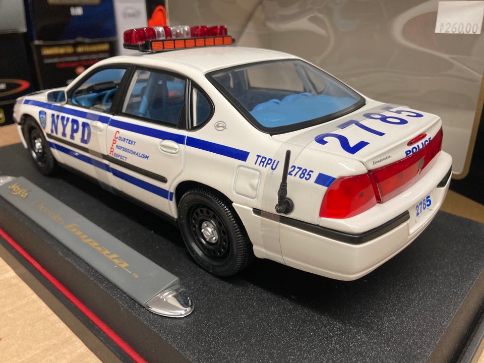 Modelbil Chevrolet Impala Police