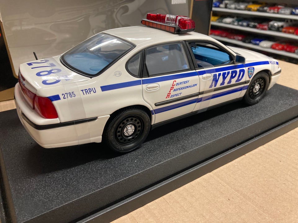 Modelbil Chevrolet Impala Police