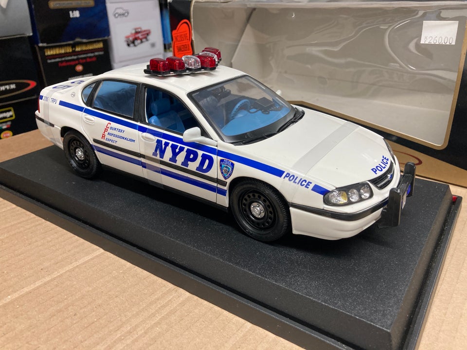 Modelbil Chevrolet Impala Police