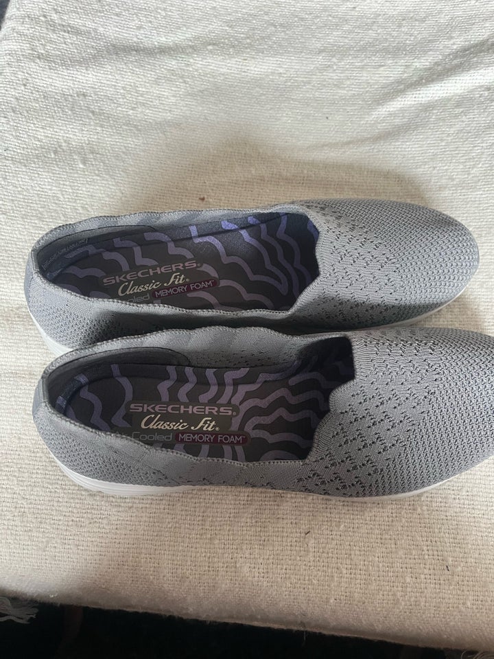 Ballerinasko, str. 39, Skechers