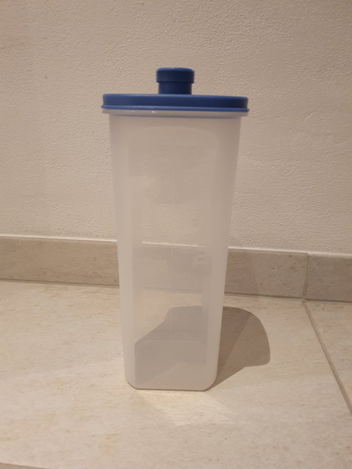 Kande Tupperware