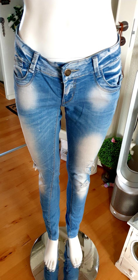 Jeans, Simply chic, str. 38