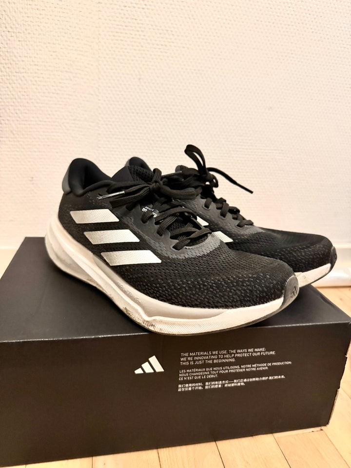 Løbesko, Adidas Supernova Stride,