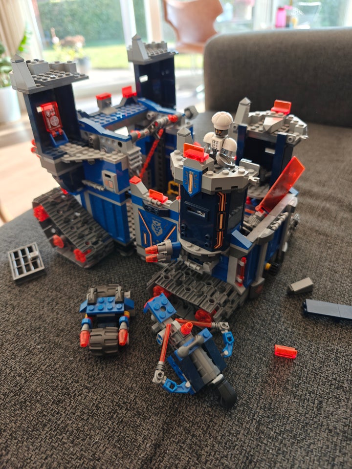 Lego Nexo Knights, 70317 + 70323