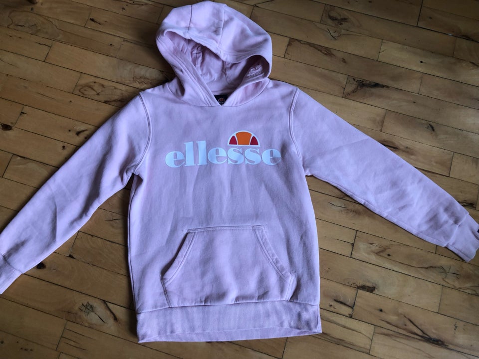 Sweatshirt, Hoodie, ellesse og The