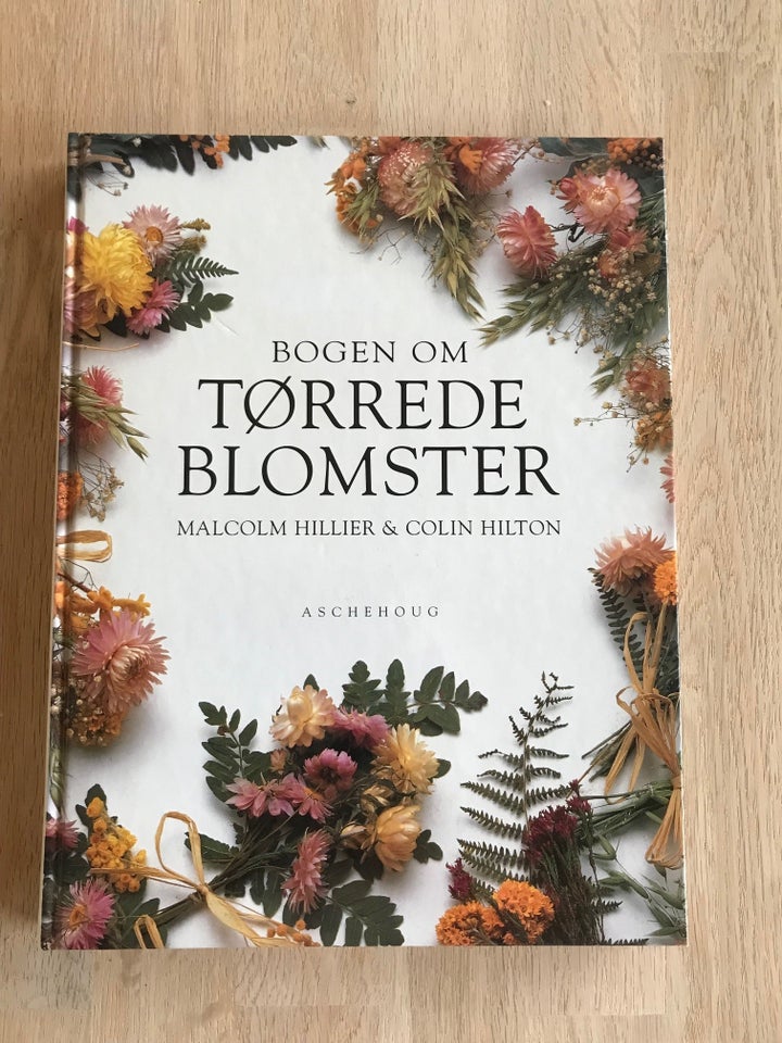 Bogen om tørrede blomster Malcom