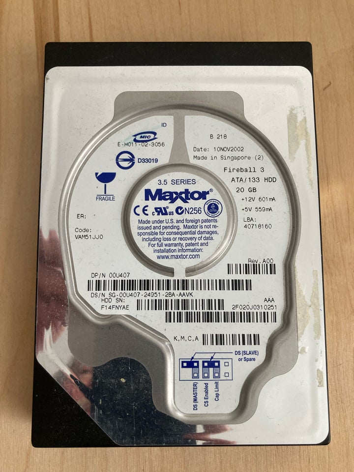 Maxtor, 20 GB, God