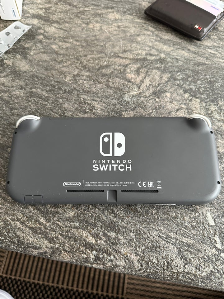 Nintendo Switch Lite God