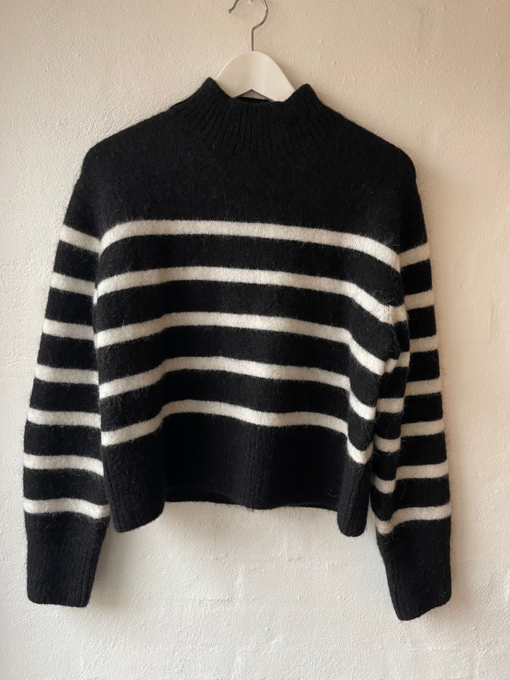 Sweater,  Other Stories, str. 36