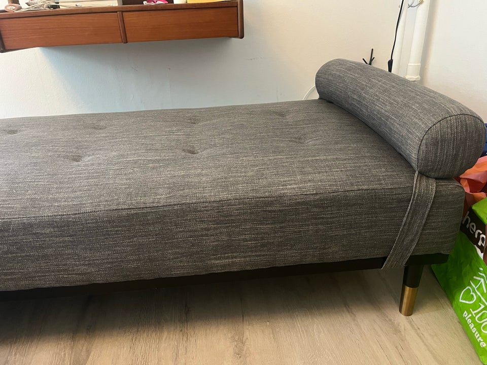 Grå Daybed