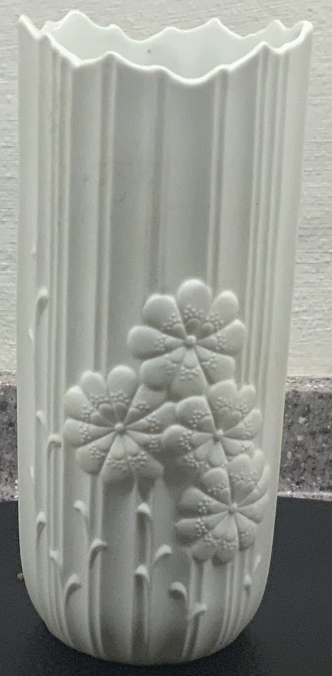 Porcelæn Kaiser biscuit Vase