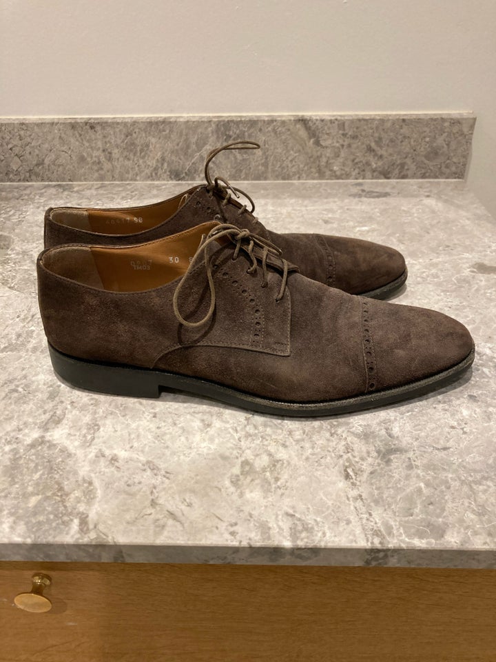 Herresko, Corneliani, str. 44