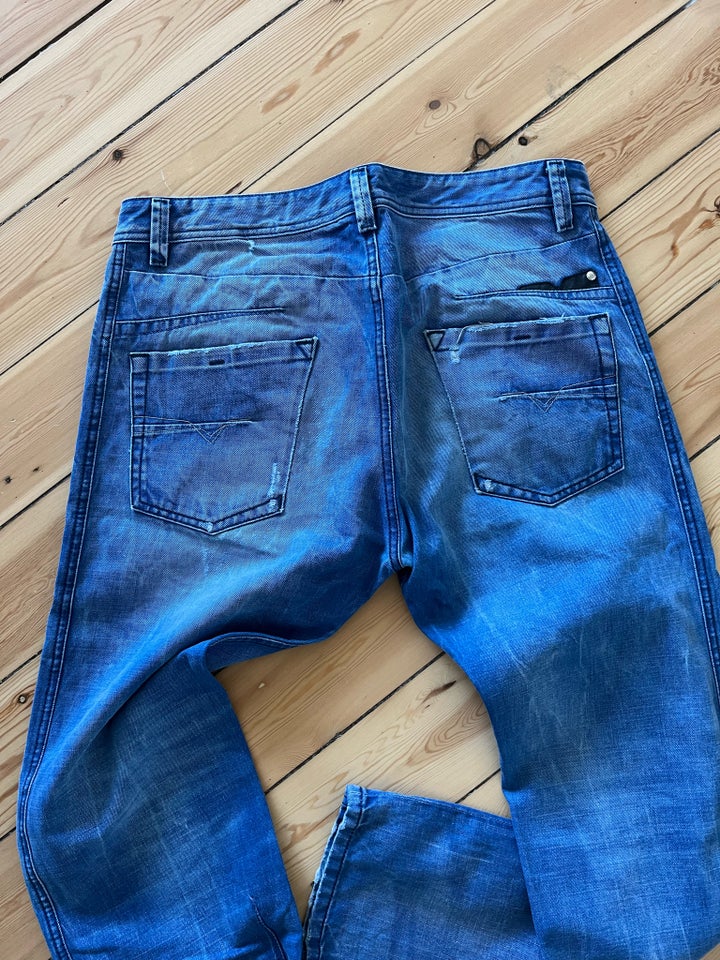 Jeans, Diesel, str. 34