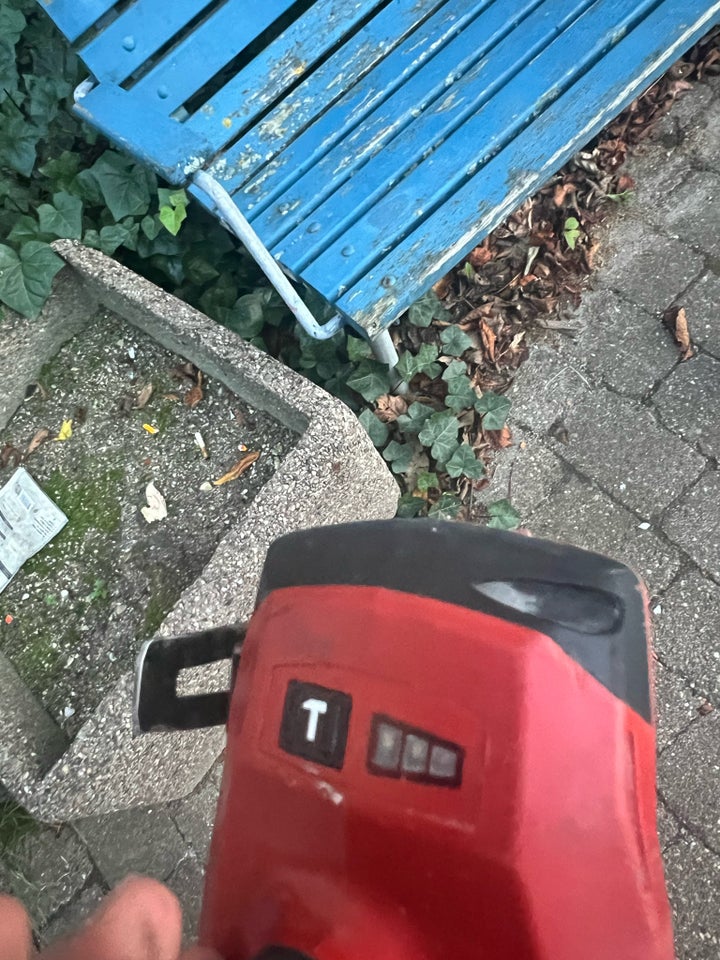 Slagboremaskine, Hilti