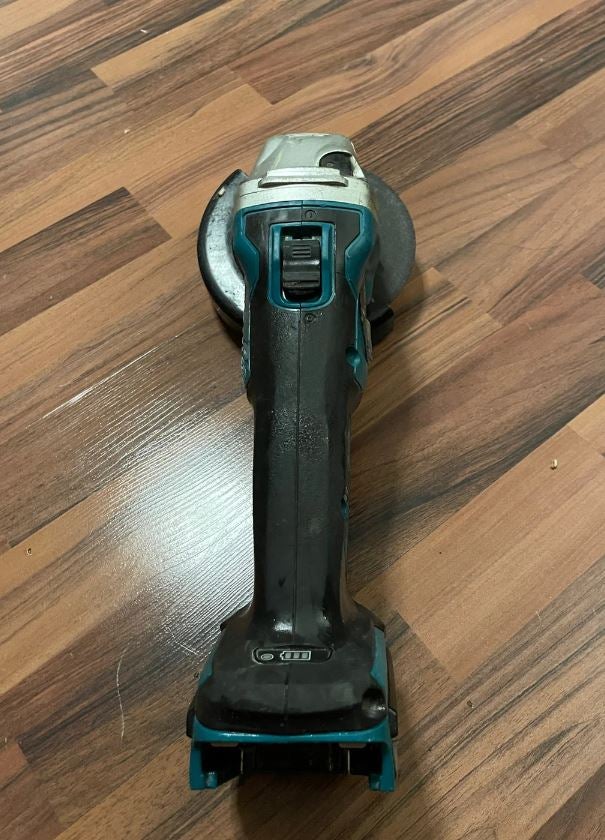 Vinkelsliber, Makita DGA506