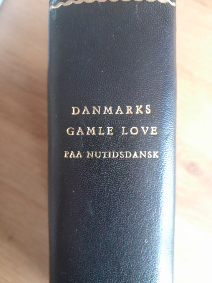 Danmarks gamle love paa