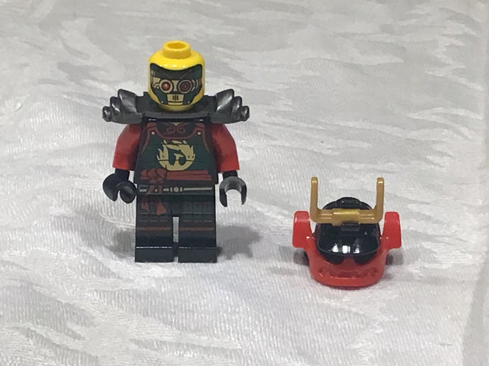 Lego Ninjago Samurai X (Nya) -