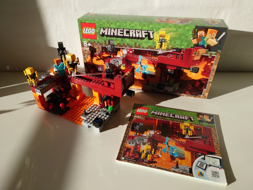 Lego Minecraft, 21154