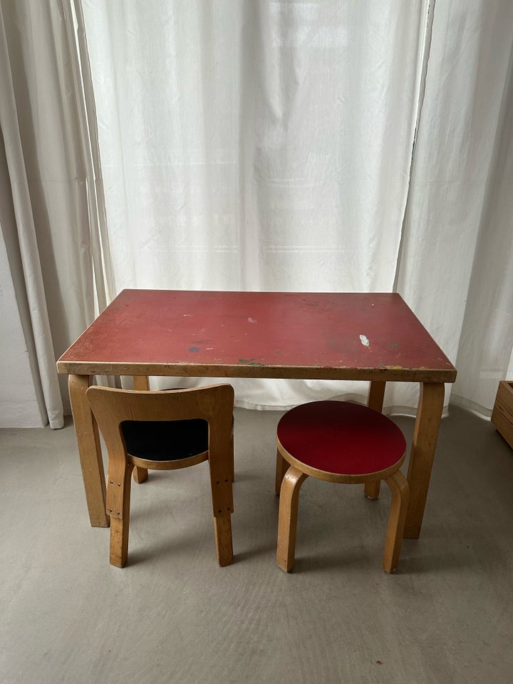 Bord, Alvar Aalto, bord og stole til