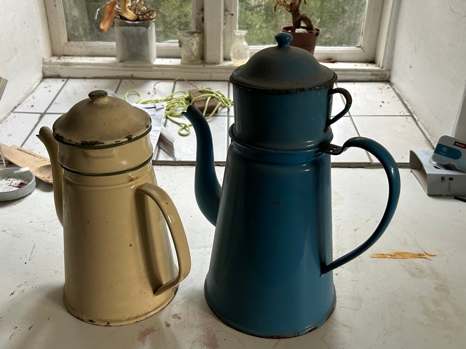 Kaffekande madamblå, stål, 100 år