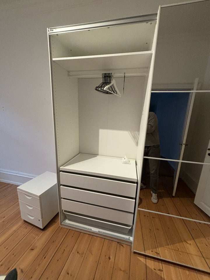 Garderobeskab, Ikea Pax, b: 200 d: