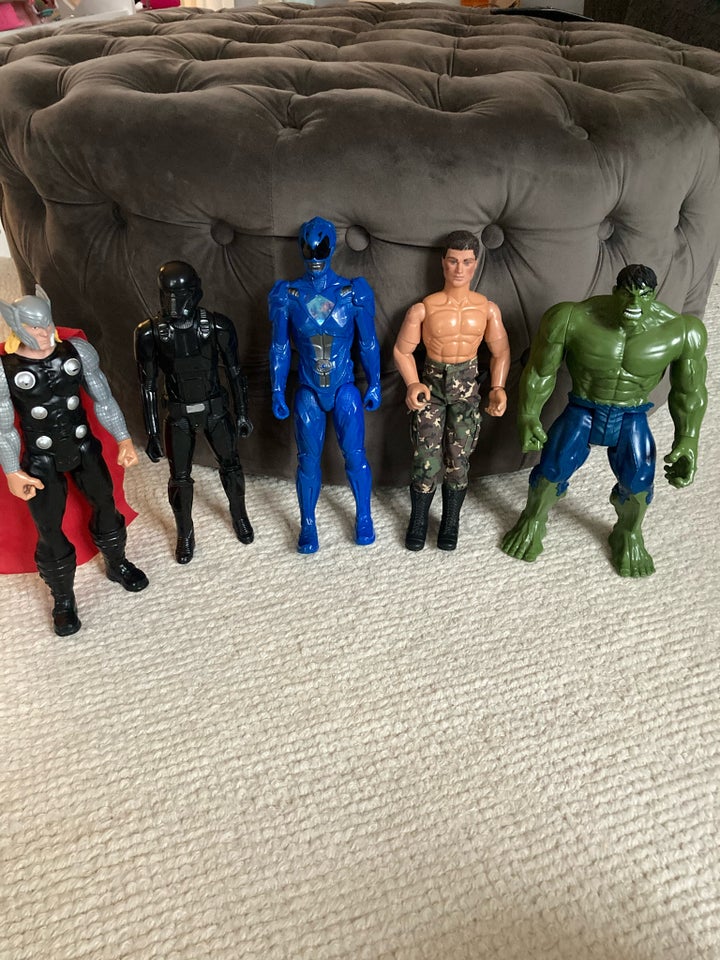 Figurer, Store figurer, Marvel