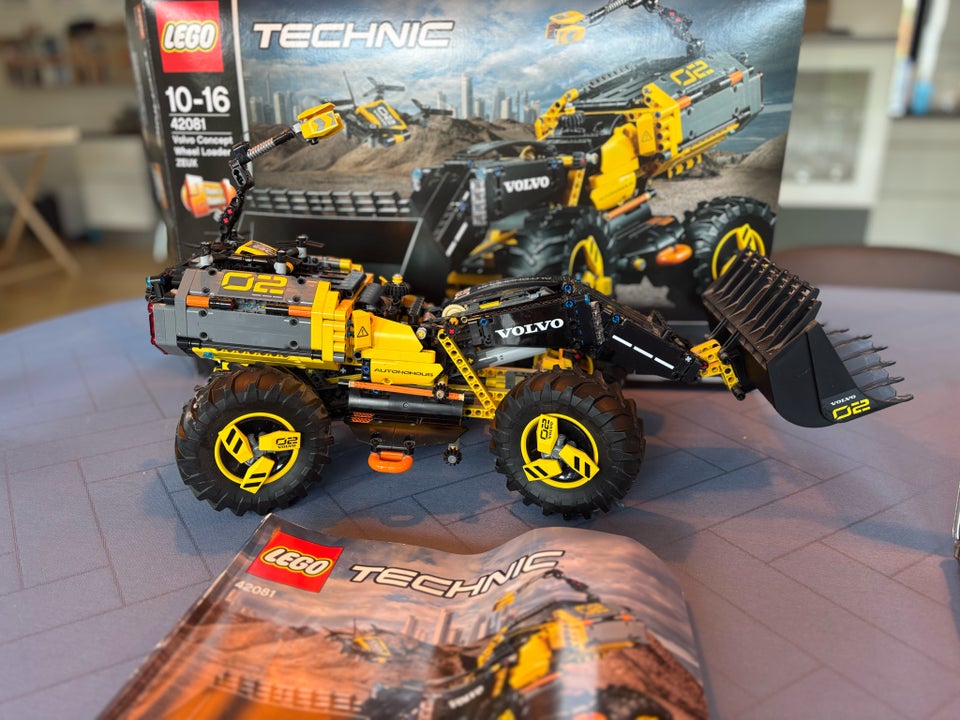 Lego Technic 42081