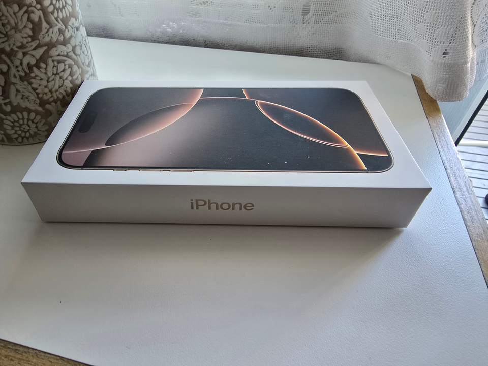 iPhone 15 Pro Max, 512 GB, guld