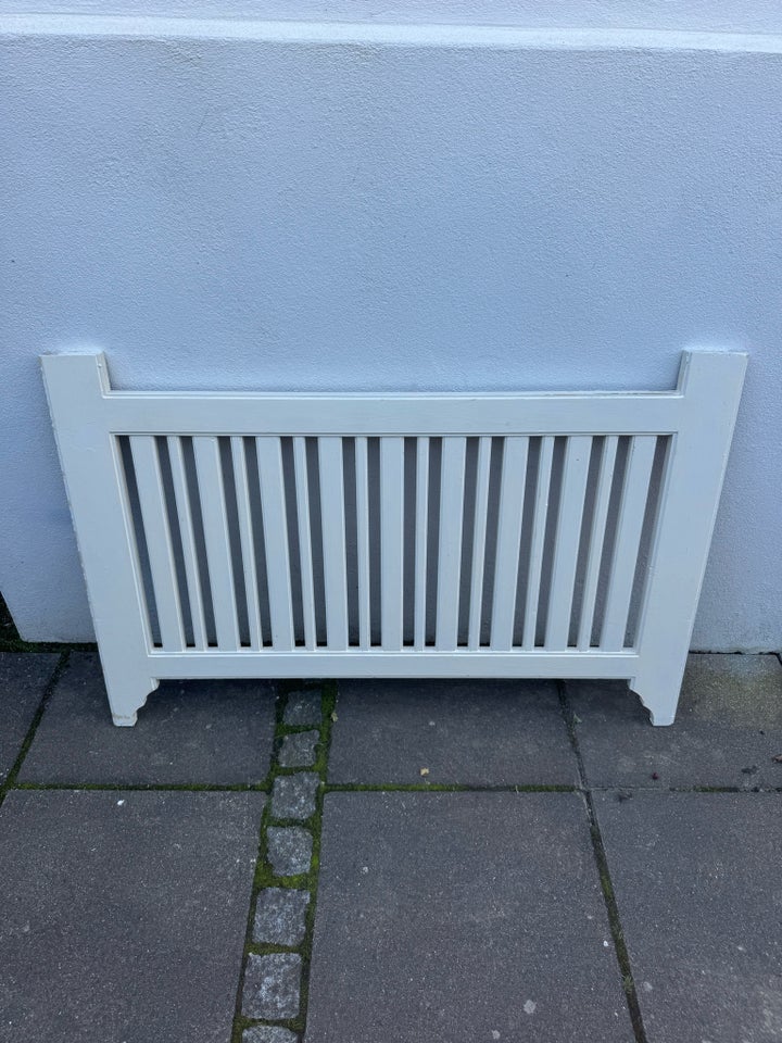 Radiator skjuler