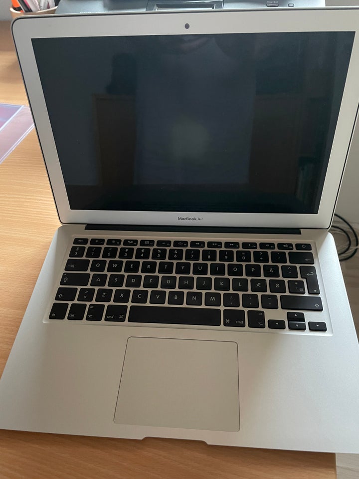 MacBook Air, 13.3”, 8 ghz GHz