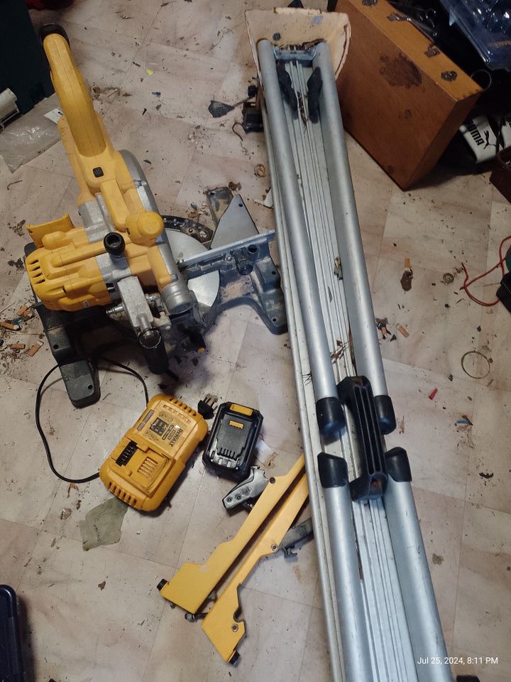 Kap- og geringssav DeWalt 54v XR