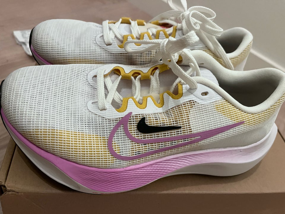 Løbesko, Nike zoom fly 5, Nike