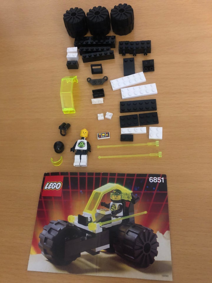 Lego Space 6851