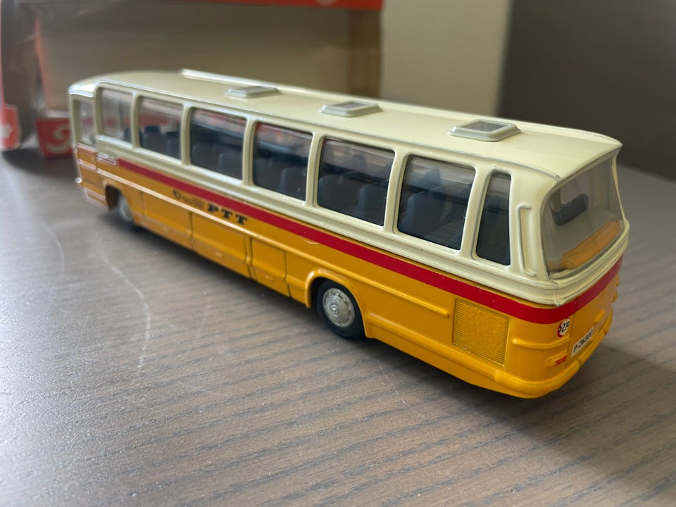 Modelbil, Tekno 950 Mercedes Bus