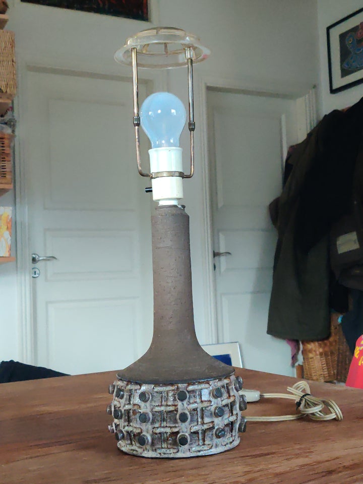 Lampe, Axella