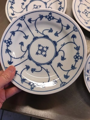 Porcelæn 5 kagetallerkener og 3